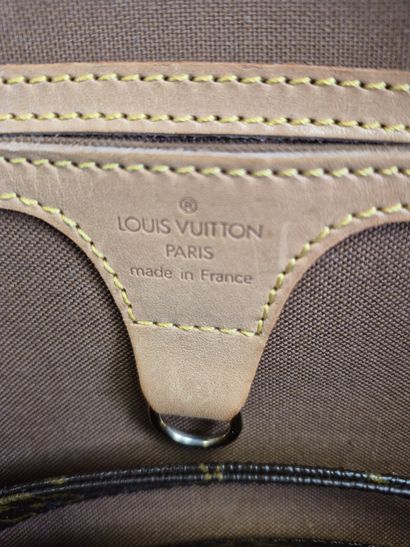Louis VUITTON - year 1999 
21 cm 