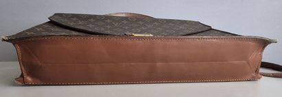 LOUIS VUITTON
Circa 1990
Ambassadeur