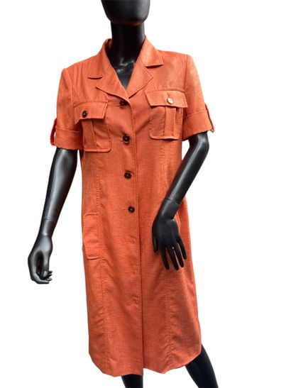 Charles COUTURE Paris 
Robe chemise orange...