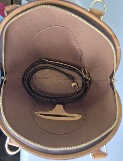 Louis VUITTON - year 1999 
21 cm 
