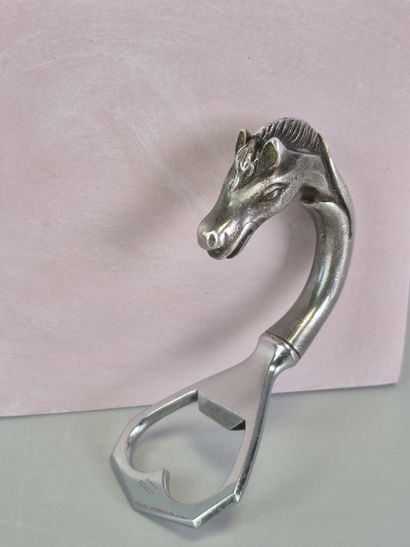 HERMES Paris
Made in France.
Silver-plated...