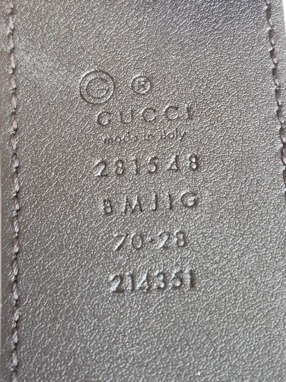 GUCCI 
Ceinture 40mm en veau Guccissima café,...