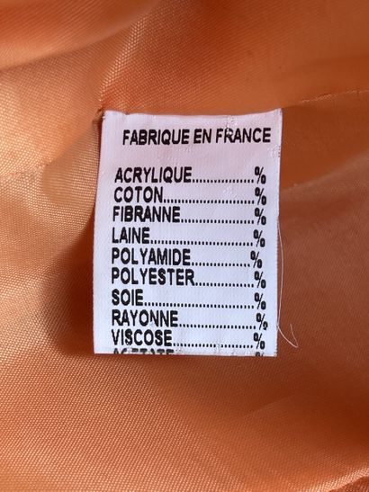 Anonyme
Robe deux tons manches courtes.
Probablement...