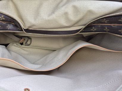 Louis VUITTON 
Year 2001
Alizée suitcase...