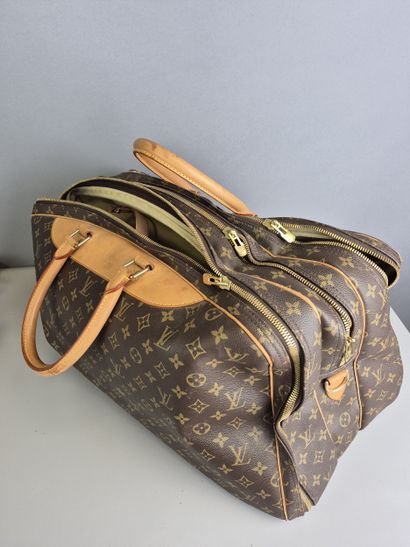 Louis VUITTON 
Year 2001
Alizée suitcase...