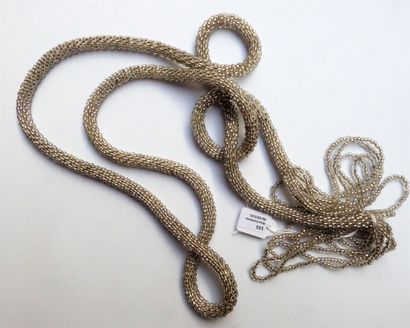 Fancy pearl necklace. 
Work from the 1920s.
Length:...
