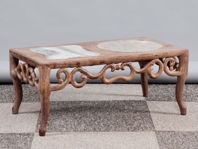 CHINA, 20th century 
Rectangular coffee table...