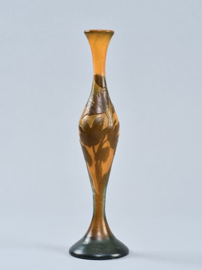 ETABLISSEMENT GALLE 
Vase de forme allongée...