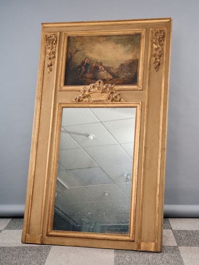 Gilded wood trumeau with green highlights,...