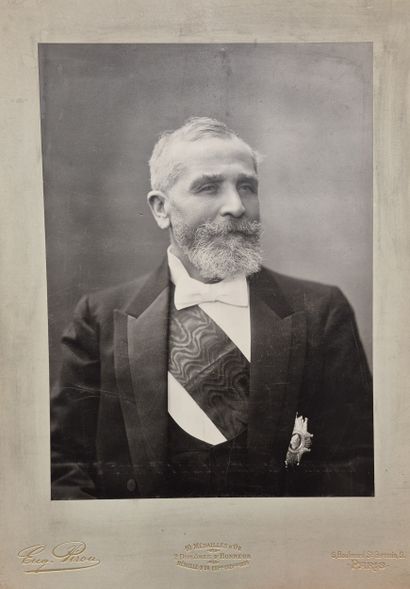 Fonds LOUBET – Portrait officiel / Photographie...