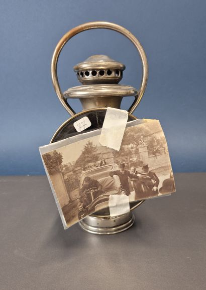 Fonds LOUBET – Automobile / Lanterne manufacturée...