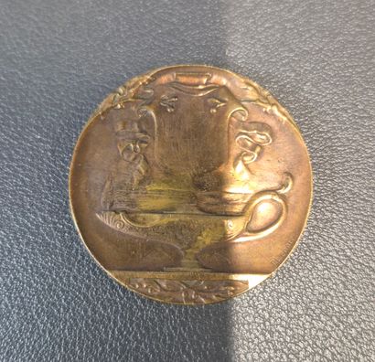 Fonds LOUBET– Médaille / Curieuse médaille...