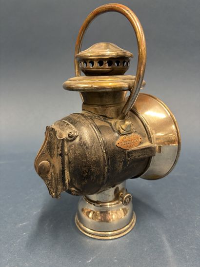 Fonds LOUBET – Automobile / Lanterne manufacturée...