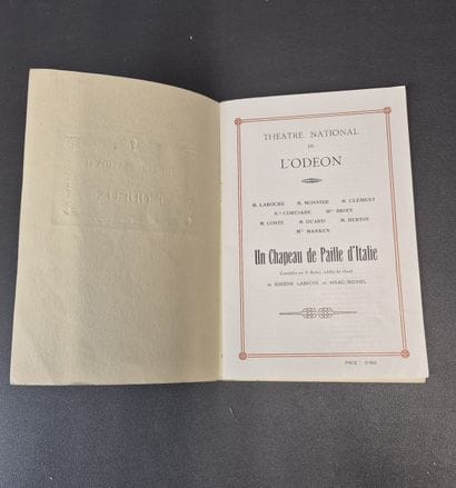 Fonds LOUBET – THEATRE / Ensemble de programmes...