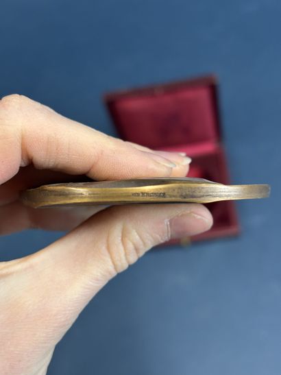 Coffret avec médaille en bronze « Emile LOUBET...