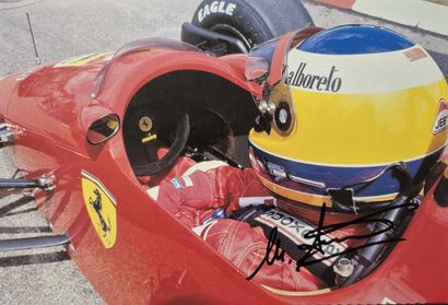 Autograph by Michele Alboreto
Glossy paper...