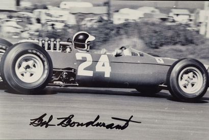 Bob Bondurant's autograph
Photo paper 
Dimensions:...
