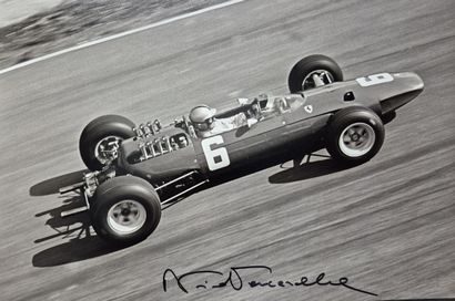Autograph of Nino Vaccarella
Photo paper...