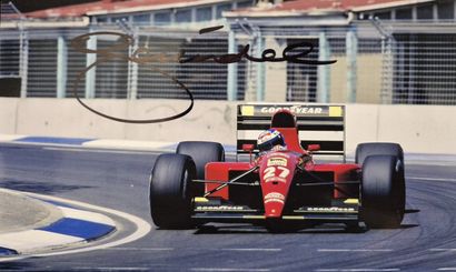 Autograph of Gianni Morbidelli
Photo paper...