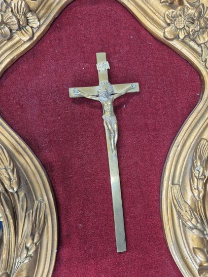 Metal or gilded bronze crucifix with Christ...