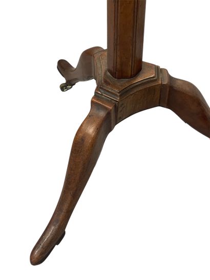 Set of three pedestal tables in natural wood,...