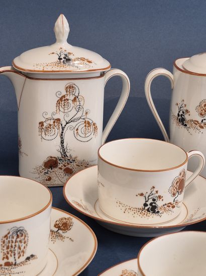 RAYNAUD Limoges
White porcelain coffee set...