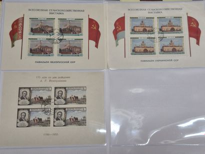RUSSIE / URSS
ensemble de 4 albums contenant...