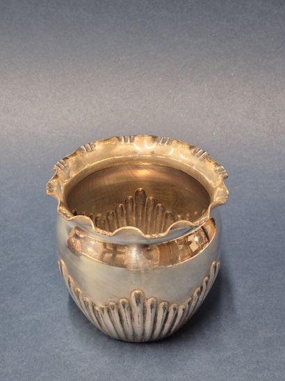 LONGWY
Glazed ceramic vase with flowers on...