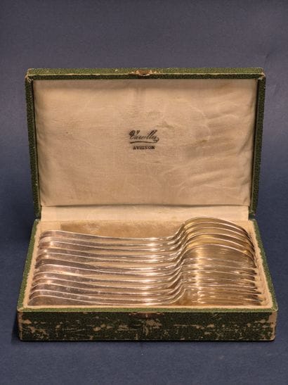 ARMAND FRENAIS
Suite de six grandes cuillères...