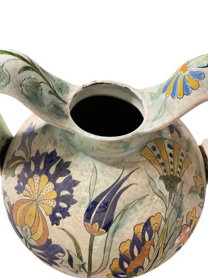 ITALY, late 20th century
Two large vases...