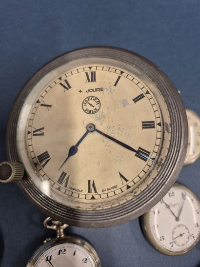 Lot de 18 montres à gousset en métal, les...