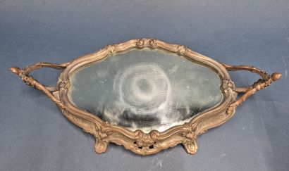 Jardinière en métal argenté à décor de rubans,...