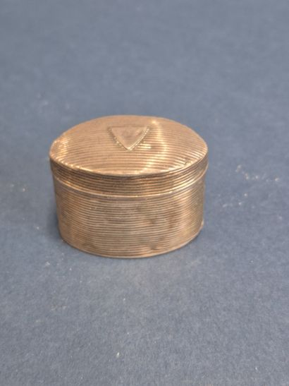Ensemble d'objets en argent français et étranger...