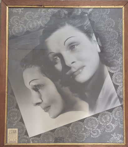 Set of four portraits including :
- two photographic...