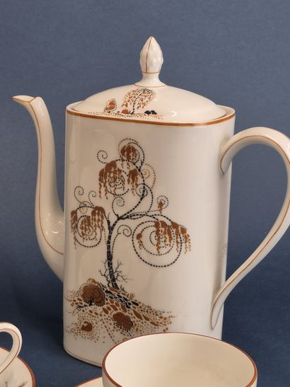 RAYNAUD Limoges
White porcelain coffee set...