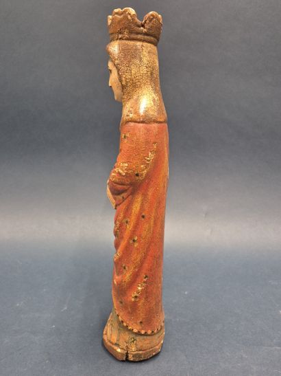 Crowned Virgin
Polychrome wood sculpture...
