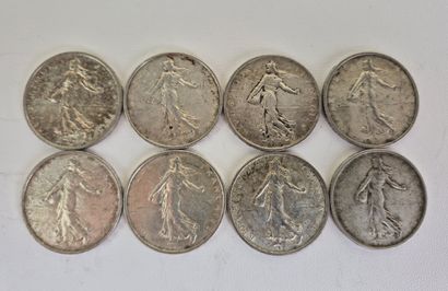 8 pièces de 5 francs en argent modèle Semeuse
Poids...
