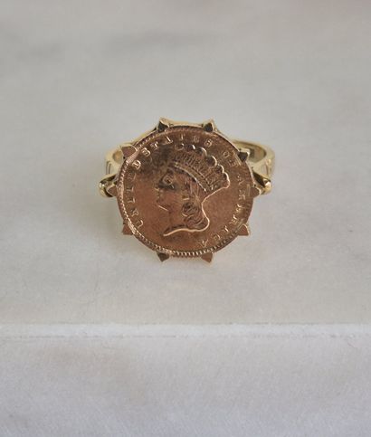 Bague en or jaune 18k 750 millièmes ornée...