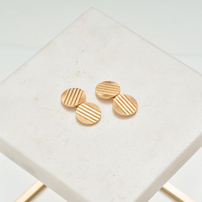 Paire de boutons de manchettes en or jaune...