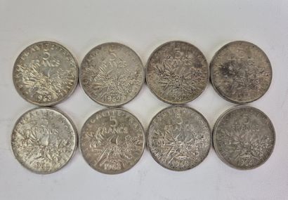 8 pièces de 5 francs en argent modèle Semeuse
Poids...