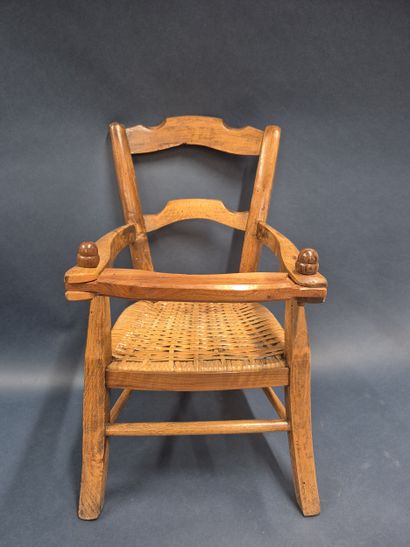 Chaise d'enfant en bois naturel ciré, assise...