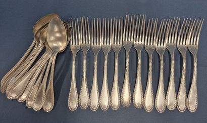 ARGENTAL
Partie de ménagère en métal argenté...