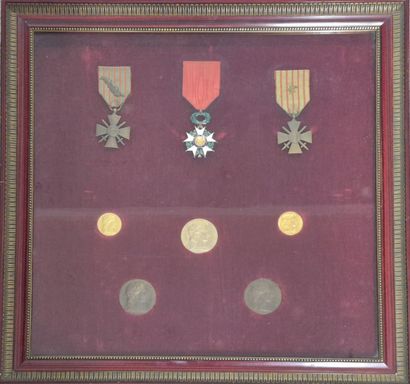 In a frame, a Croix de Chevalier de la Légion...