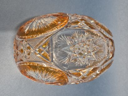 BACCARAT, France.
Coupe en cristal taillé...