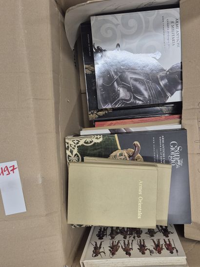 [GUNS]



Important lot of arms and militaria...