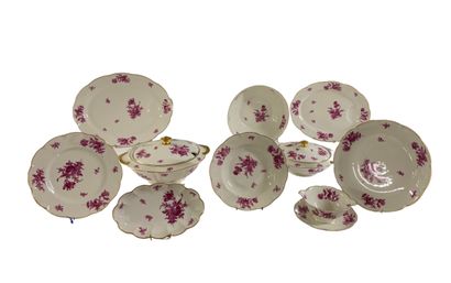 HAVILAND - LIMOGES
Partie de service de table...