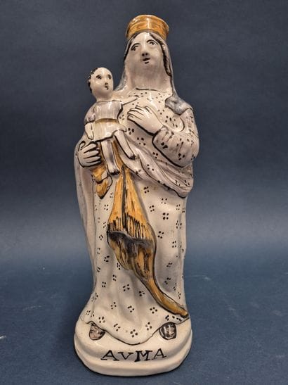 Vierge à l'enfant en céramique émaillée polychrome,...