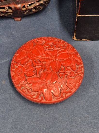 CHINA, 20th century 
Reunion of objects including...