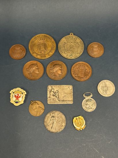 Set of table and miscellaneous medals, civilian,...