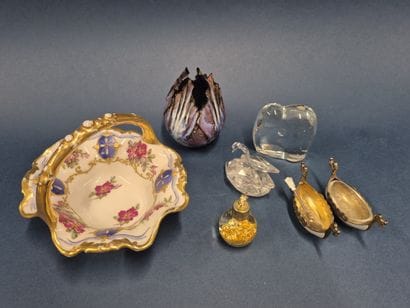 Réunion d'objet comprenant : 
- BACCARAT,...